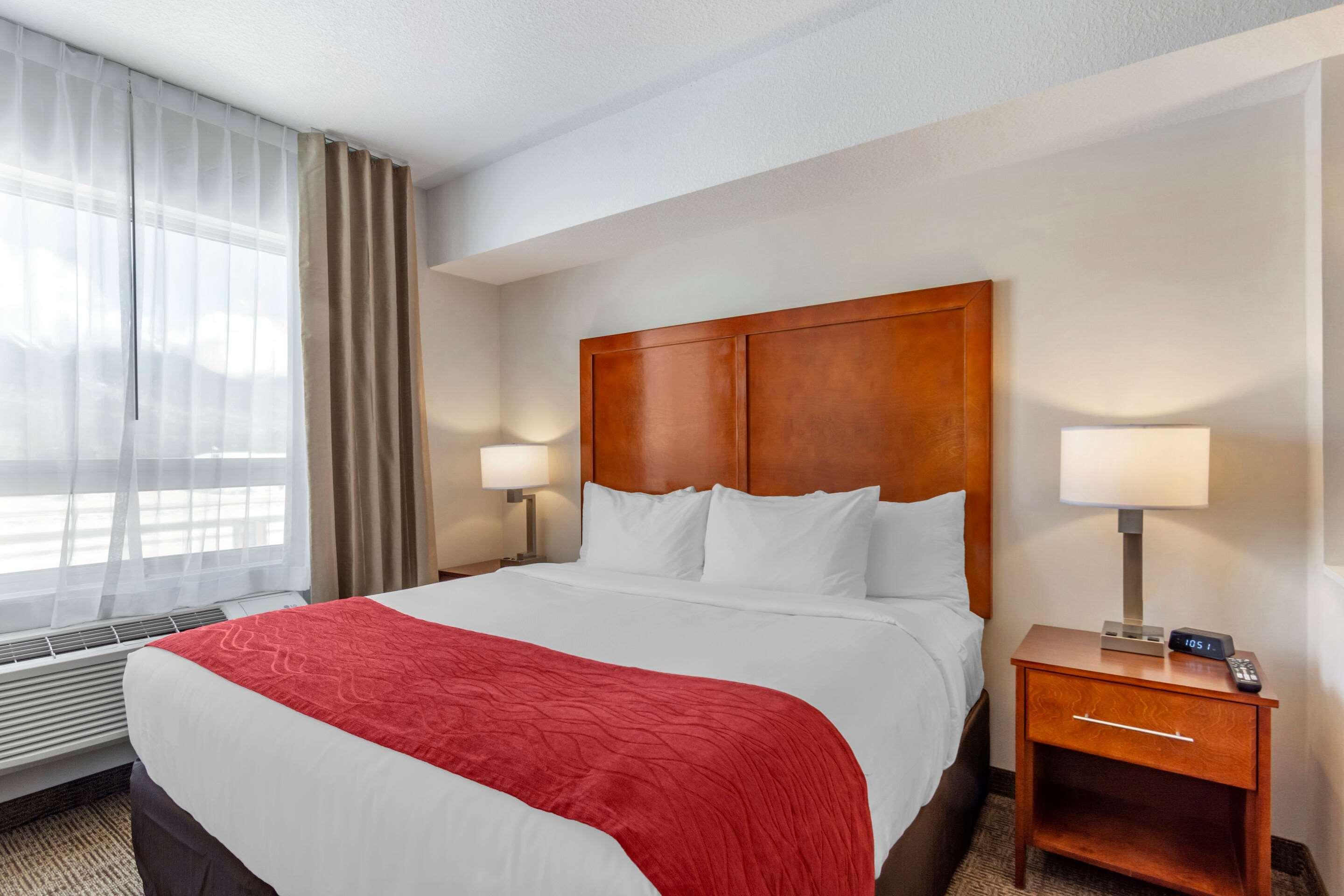 Comfort Inn & Suites Valemount Extérieur photo