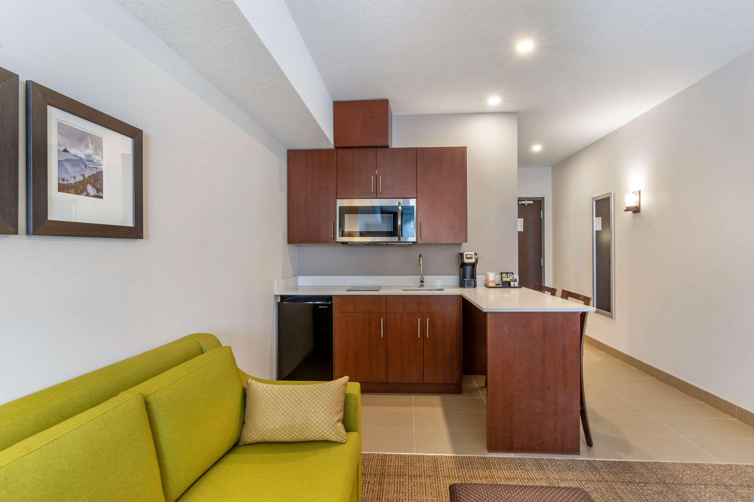 Comfort Inn & Suites Valemount Extérieur photo