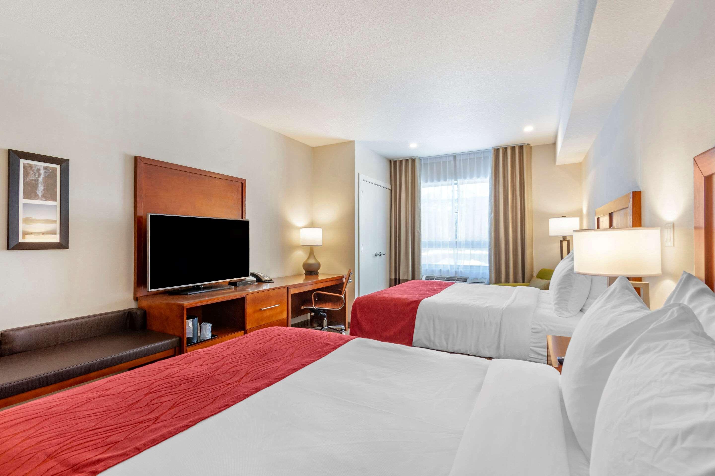 Comfort Inn & Suites Valemount Extérieur photo